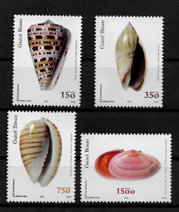 Гвинея-Бисау, 2002, Морская фауна, раковины, моллюски, 4 марки